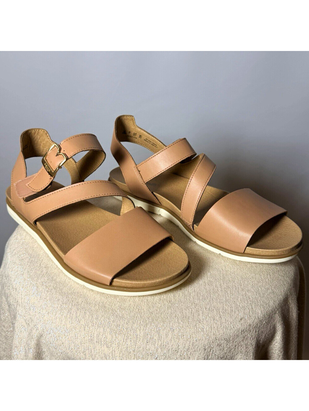 Dr. Scholl's Women's Beige Strappy Buckle Flat Sandals US 8.5 M EU 39